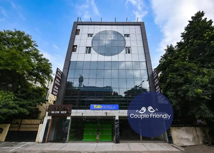 Fabhotel Mona Continental - Nr Laxmi Nagar It Hub