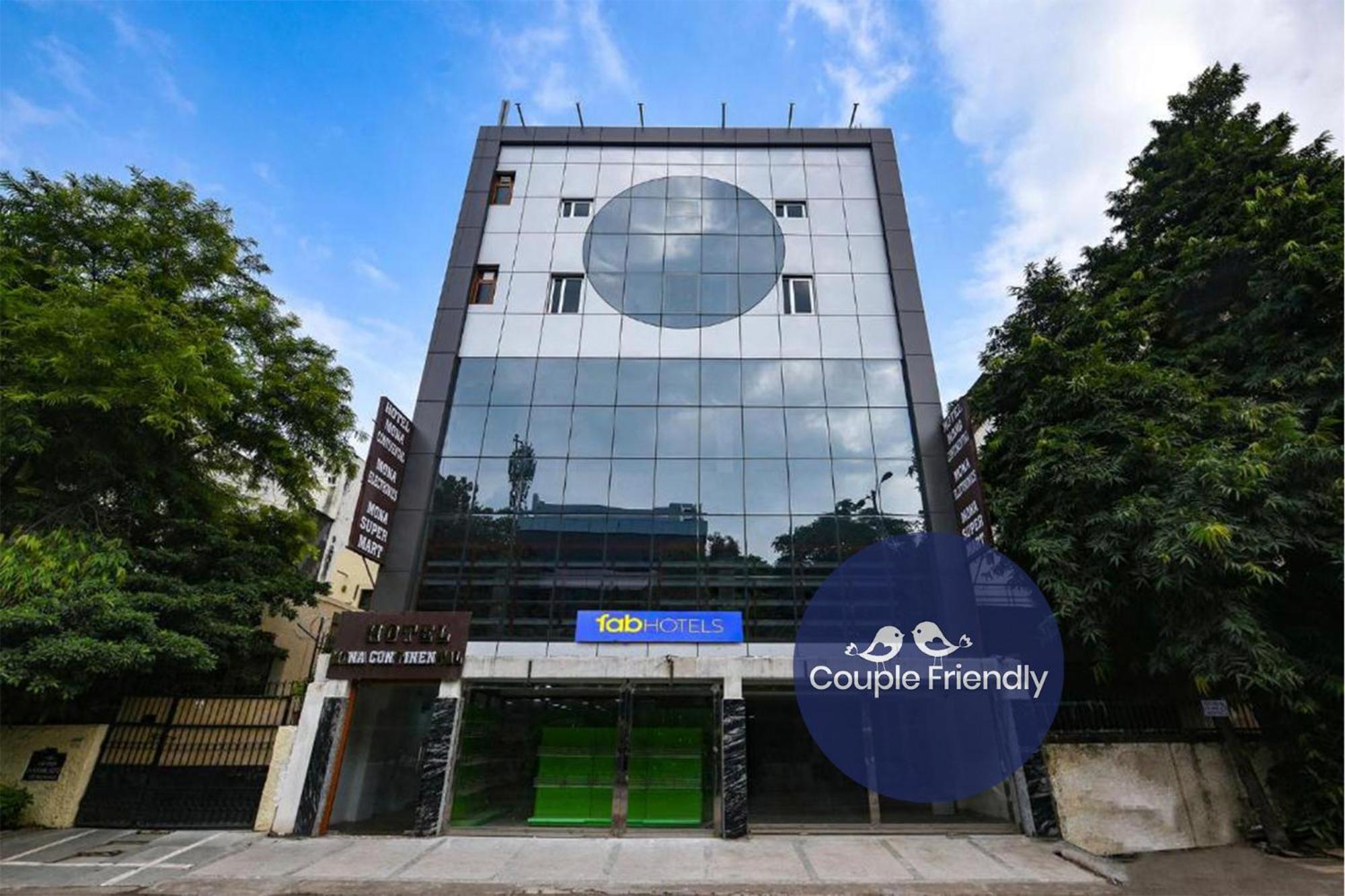 Hotel Fabhotel Mona Continental - Nr Laxmi Nagar It Hub 3*